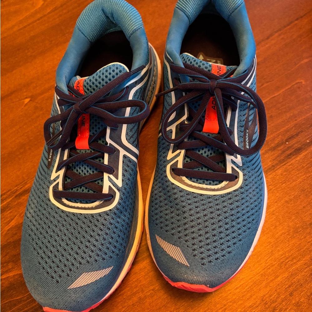 Brookes Adrenaline 20, women’s shoes